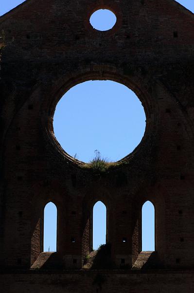 17-San Galgano,16 maggio 2011.jpg